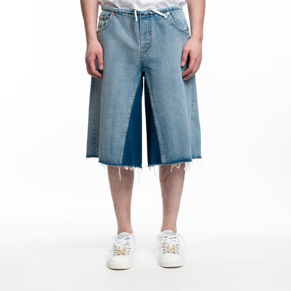 MM6 - Raw Dyed Denim Shorts in Light Blue