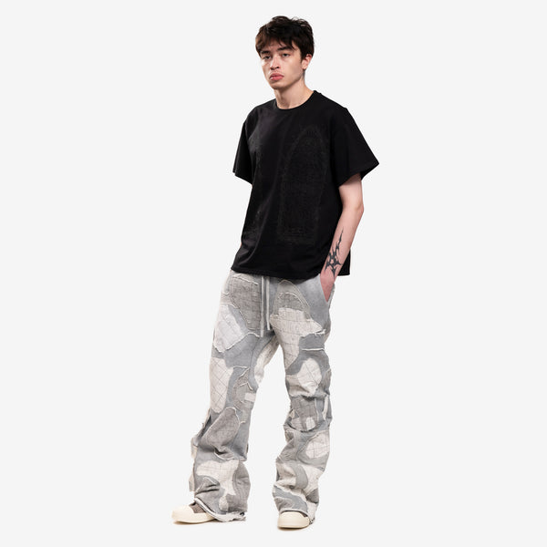 Mens Who Decides War Thorned T-Shirt in Coal