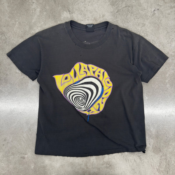 Earthling VIP Giant Tag Vintage Lollapalooza T-Shirt 90s